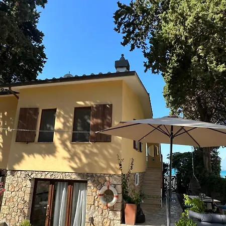 Front Villa-families & Pet Friendly Villa Porto Santo Stefano (Grosseto)
