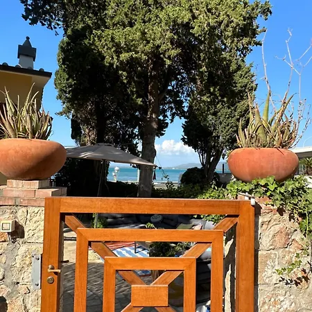 Front Villa-families & Pet Friendly Villa Porto Santo Stefano (Grosseto)